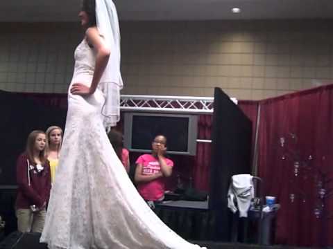 Fashion Show at the Mid-South Wedding Show Memphis / Germantown TN