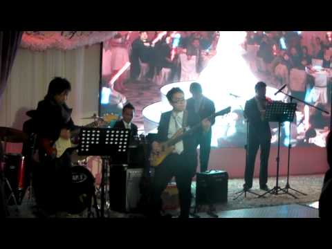 月亮代表我的心+ 愛的呼喚Live performance on Quin & Frankie's wedding by G7樂隊