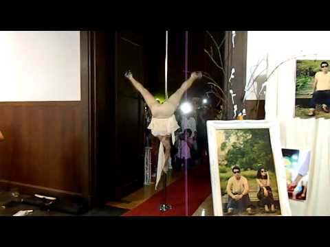 Poledance show in Wedding