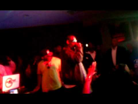R Kelly at club majestic for all star weekend