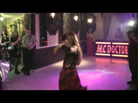 julia gorbonov- oriental dance