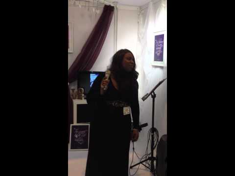 Vie-Wedding show1.MOV