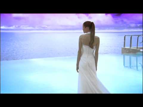 the group divina sposa | Romance de Paris