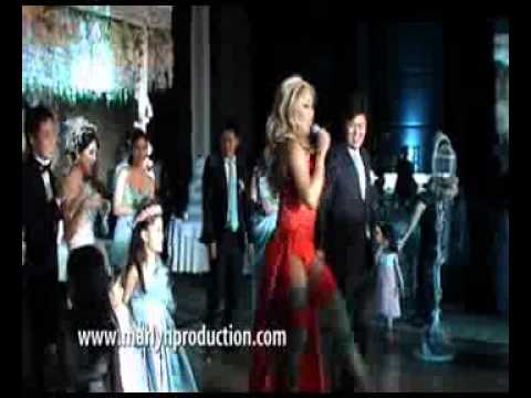 Drag Queen Show sing Single Ladies in a wedding - www.marlynproduction.com